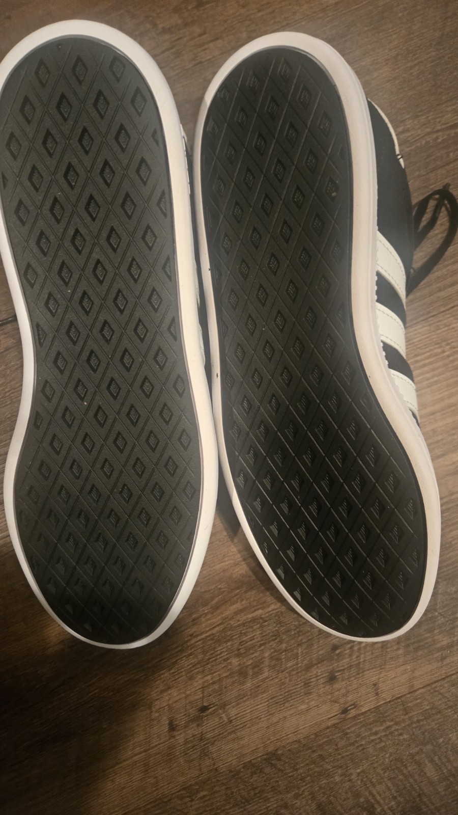 Adidas Black White Cloud Sneakers Women's US 8 thumbnail 4