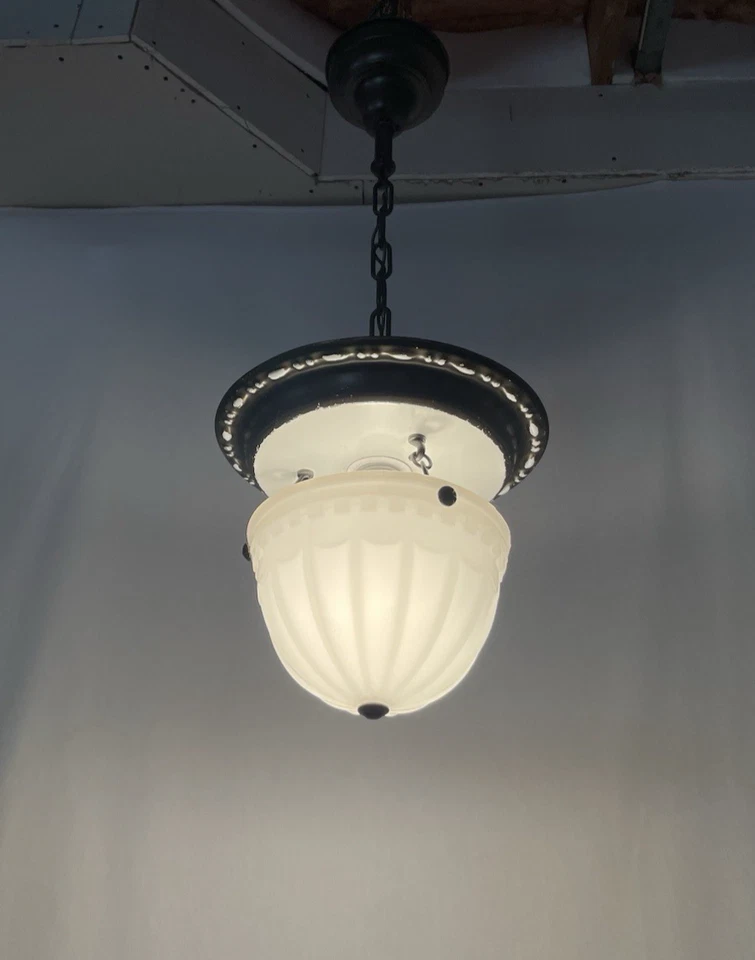 PAR DE LUCES COLGANTES ANTIGUAS RECABLEADAS Art Deco vidrio natillas de brascolite años 20’s Foto 4 de 4