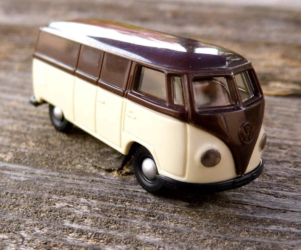 VW T1 Kastenwagen - 1:87 von Brekina