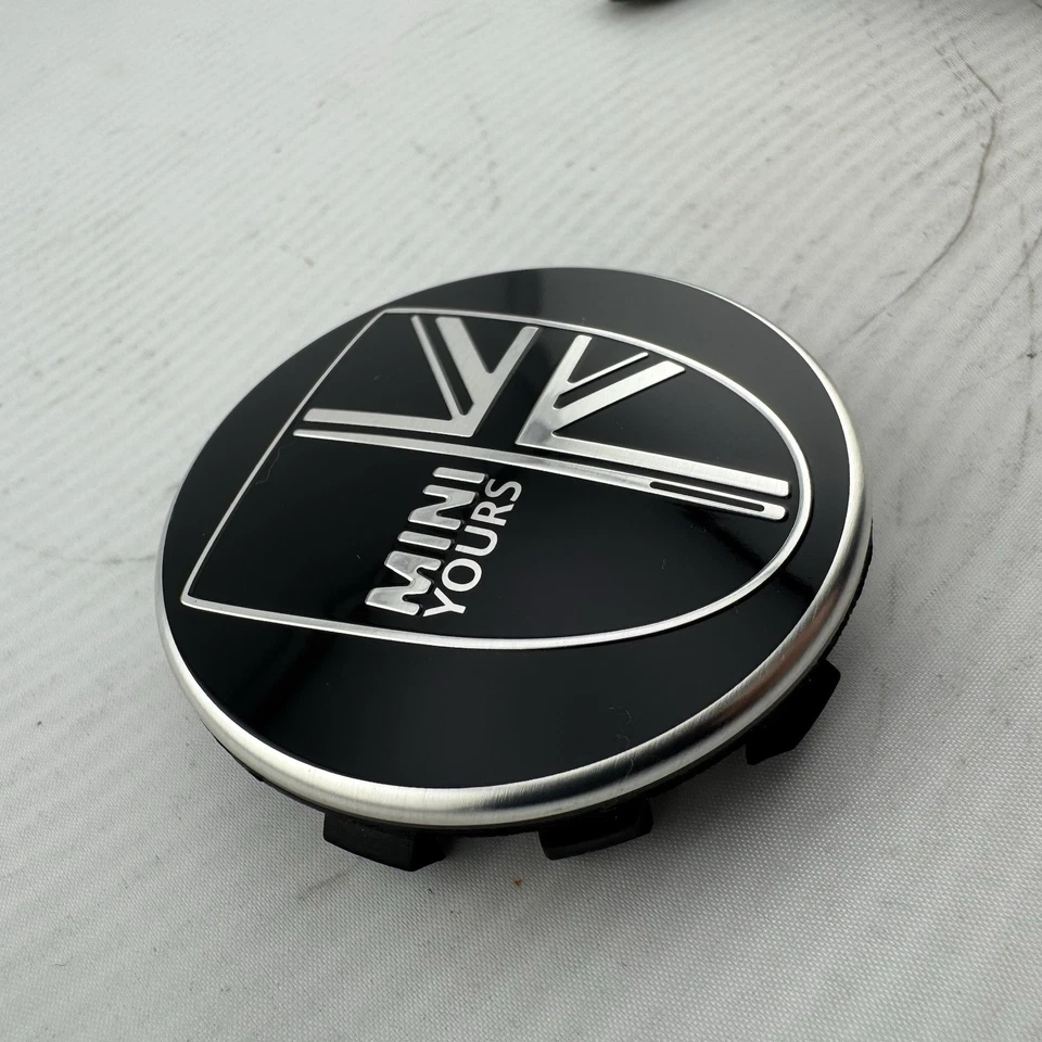 MINI COOPER CLUBMAN COUNTRYMAN PACEMAN CENTER CAP MINI YOURS - Image 3 of 4
