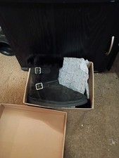 Koolaburra by UGG Victoria Black Suede Fur-Li...