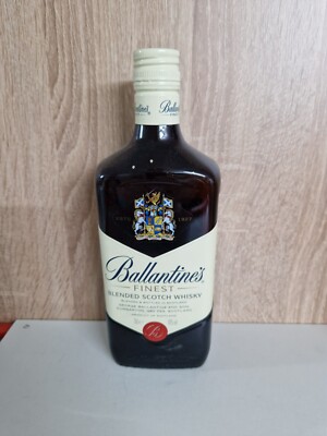 Ballantines Finest Blended Scotch Whisky, 40% Vol. 0,7 l