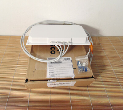 Cisco AIR-ANT2566P4W-R .4-GHz/5-GHz MIMO 4-Element  Patch Antenna used in Box