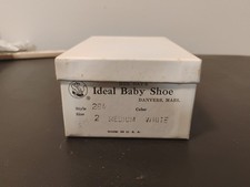 Mrs. Days Ideal Baby Shoes Size 2 Medium White Vintage 284 Dolls