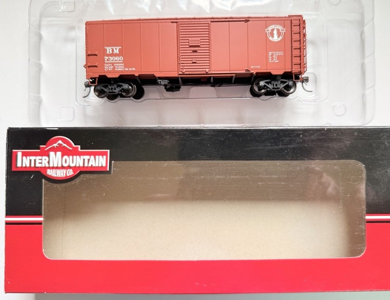 InterMountain HO 40’ 1937 AAR Boston & Maine Boxcar. New SEE DESCRIPTION/PHOTO