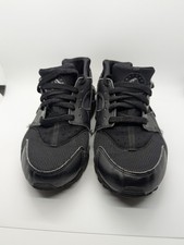 Size 5.5y - Nike Huarache Youth Black Sneakers Huarache Run Low Triple Black