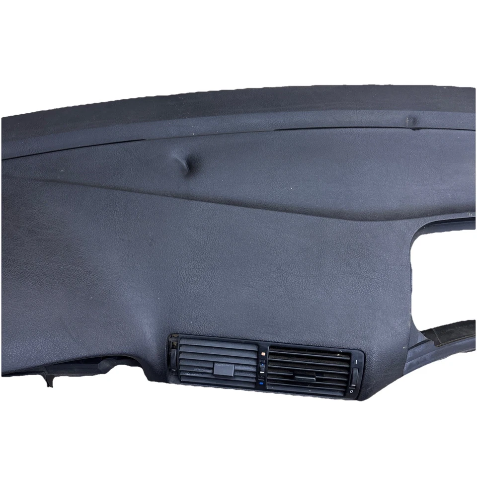 BMW E39 Dashboard Assembly 8159750 Fits 1997–2003 5 Series 525i 528i 530i 540i - Image 3 of 4