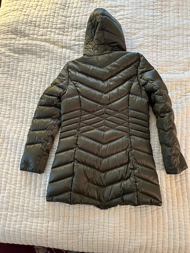 COMPANY Ellen Tracy MediumBronze Down Puffer Coat Womens - Image 2 of 4