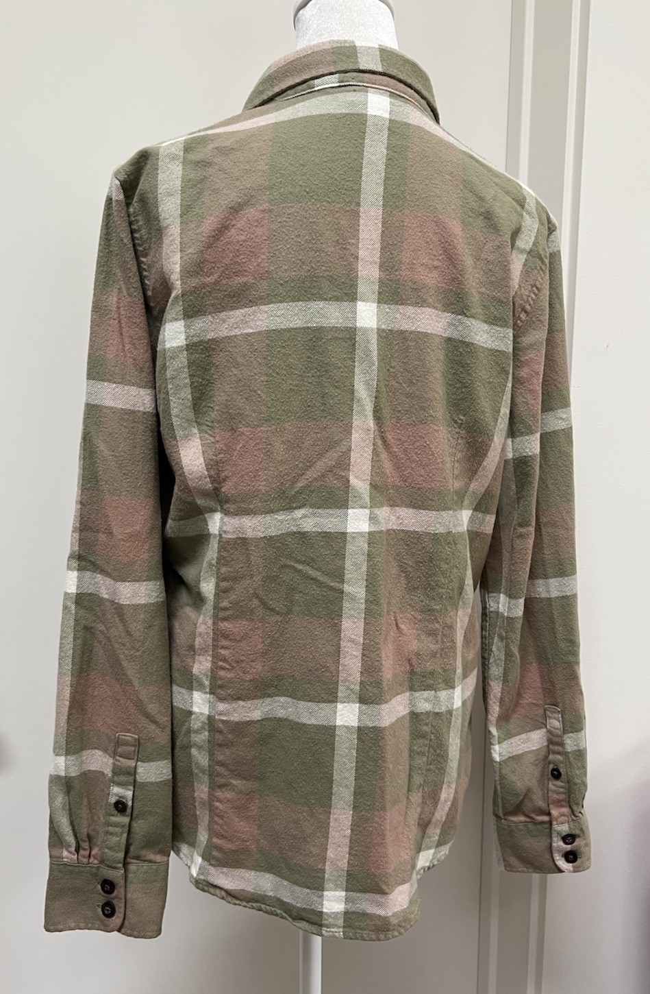 Patagonia Women's Long-Sleeved Organic Cotton Flannel Shirt Sz. M Moss Green thumbnail 3