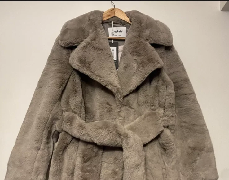 ENA PELLY X REBECCA JUDD Faux Fur Jacket Long Size 12 BNWT Was $449 Now $150 - image 4 of 4