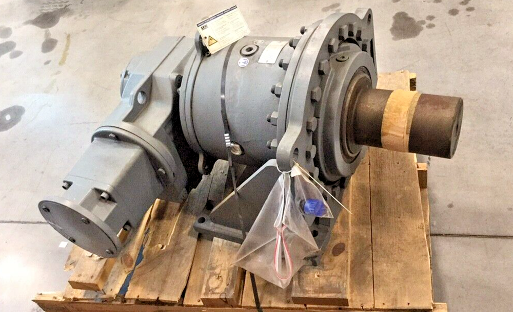 SEW Eurodrive P012-KF87x321.76 + KF87-AM254/256x16.00 Gear Box