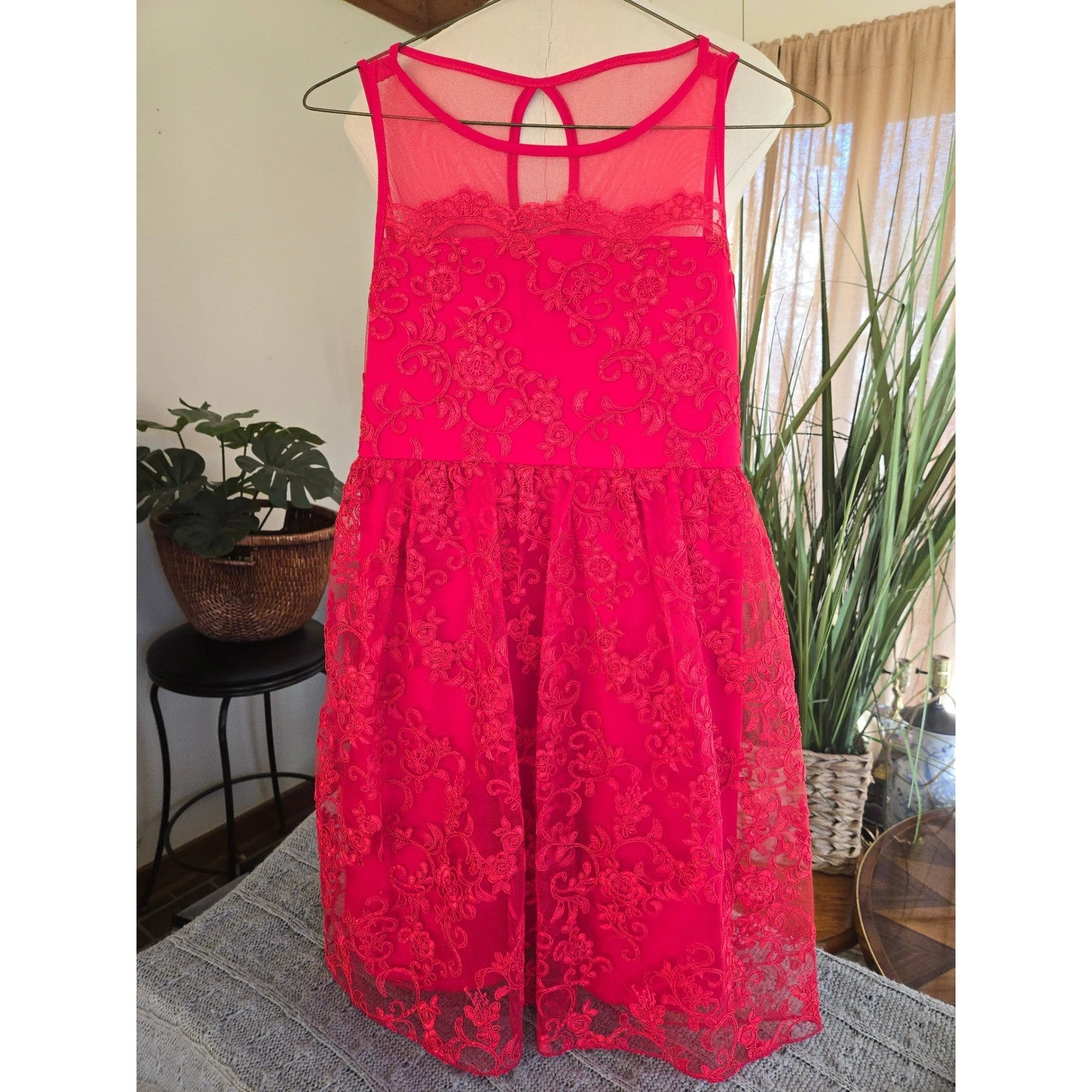 POPPIES and ROSES - Girls Red Lace Overlay Keyhole Back Dress - Size 14 -Holiday
