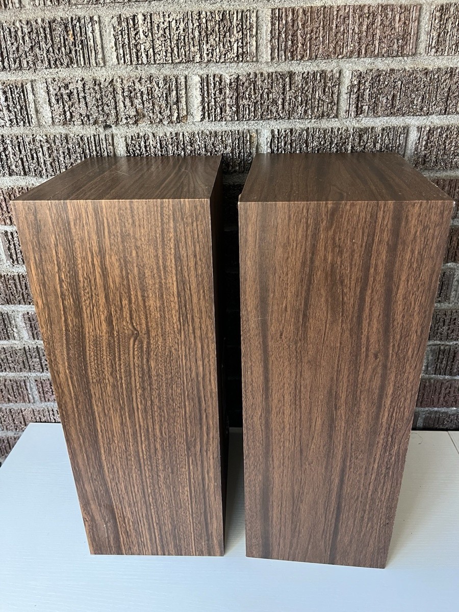 VINTAGE FISHER XP-55B 2 WAY SPEAKERS-All Original-Tested & Working