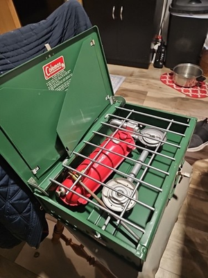 #ad Vintage Coleman 425F499 Two Burner Camp Stove Fuel Red Tank New in Box $125.00