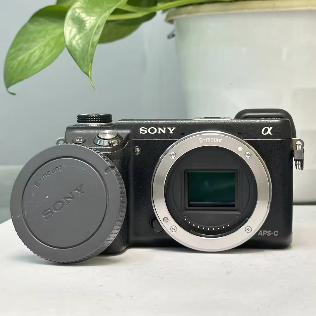 Sony Alpha Nex-6 Sony Alpha Mirrorless Interchangeable Lens