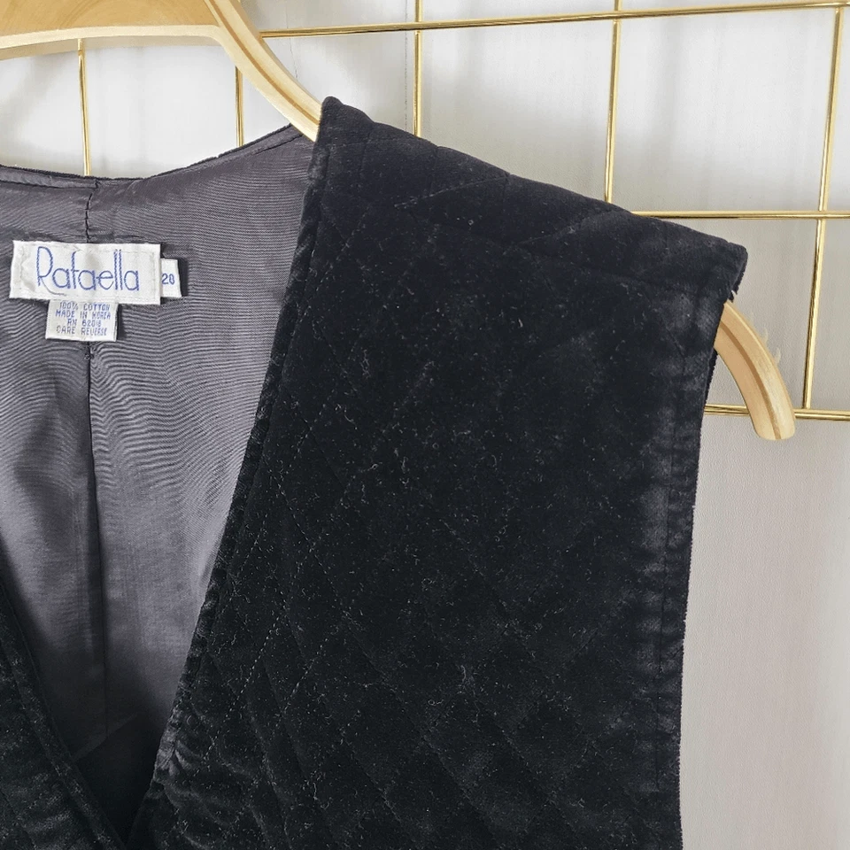 Chaleco Mujer 20 XXL Negro Acolchado Terciopelo Ornamentado Botón De Colección Foto 3 de 4