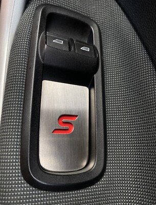 MK7 FORD FIESTA ROT ODER SCHWARZ S LOGO EDELSTAHL FENSTER SCHALTER PLATTE ZIERLEISTE ZS