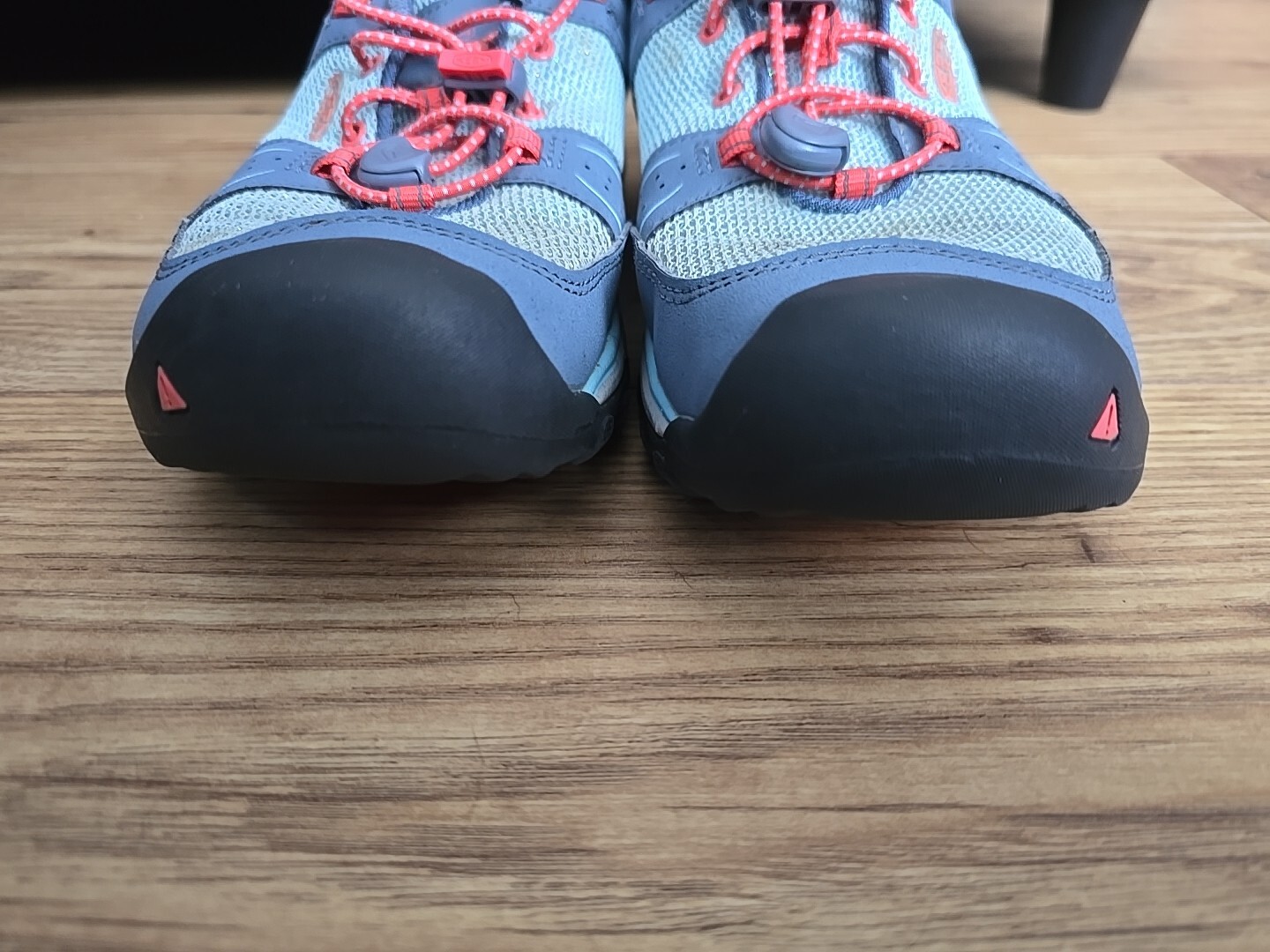 Scarpe sportive da trekking Keen Terradora II Trainer UK 5 US 6 da uomo pietra focaia corallo