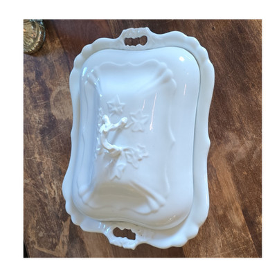Original C.T. Altwasser Gemüseterrine, Efeu-Relief 1890-1910 33cmx25cmx15cm
