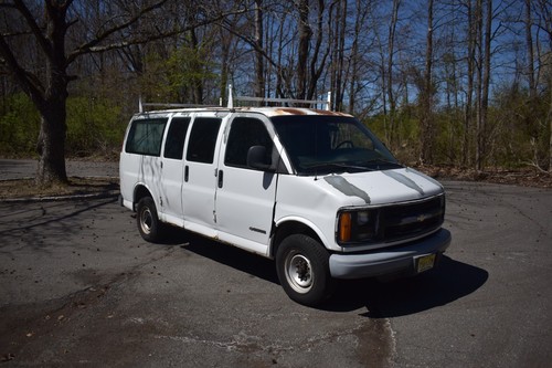 2002 Chevrolet Express 