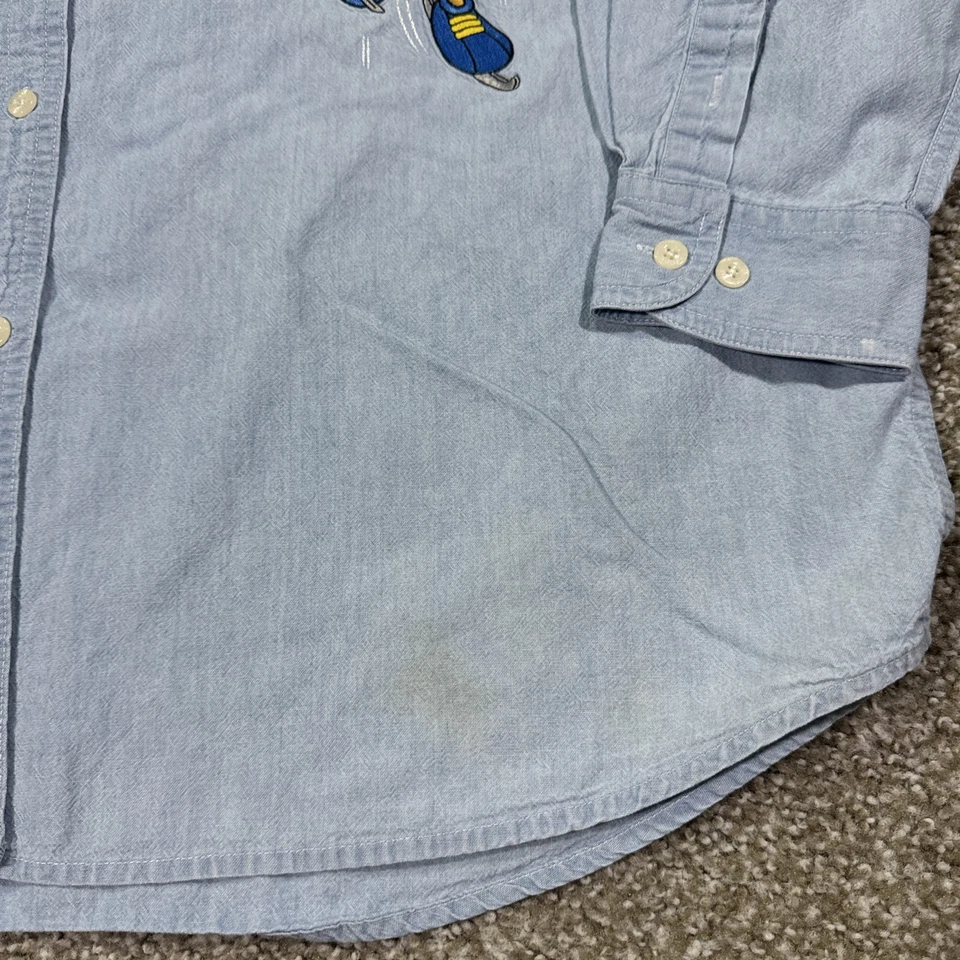 Camisa De Colección Disney Denim Abotonada Bordada Mickey Y Minnie Patinaje sobre Hielo XL Foto 3 de 4