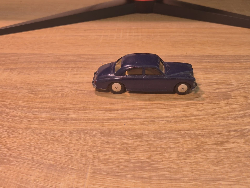 Corgi Toys Riley Pathfinder Blue Vintage Motor 1/43 Diecast Model - Image 4 of 4