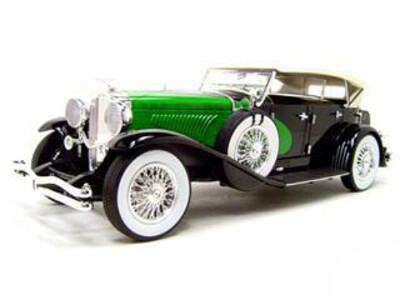 1934 DUESENBERG MODEL J BLACK & GREEN 1/18 DIECAST MODEL SIGNATURE