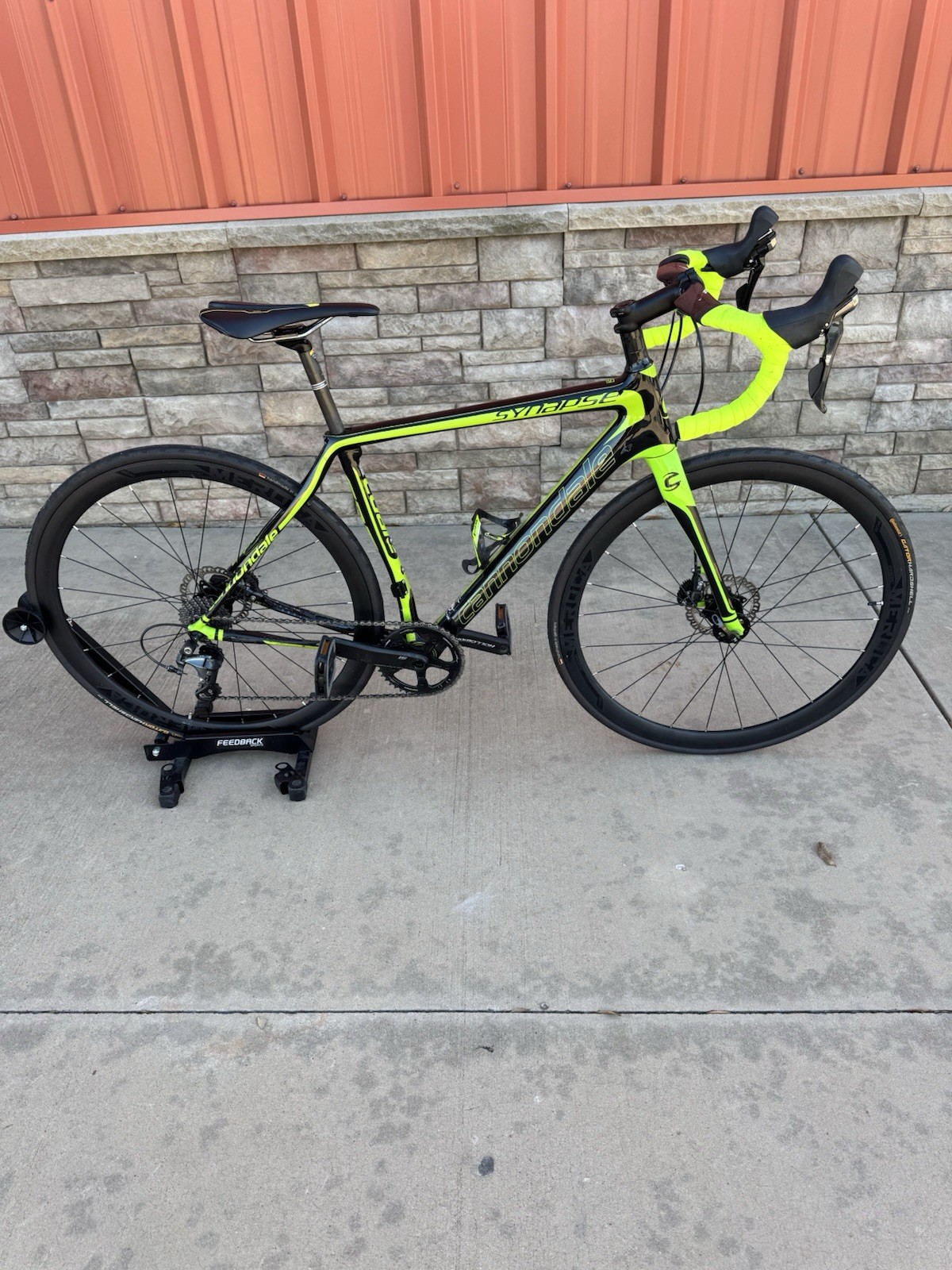 Cannondale Synapse Road Bike Black Yellow Disc Hydraulic Carbon 700C Drop Bar