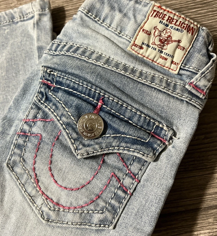 Pantalones de mezclilla True Religion Billie tiro medio solapa recta bolsillo talla 8 (22x22) para niña Foto 2 de 4