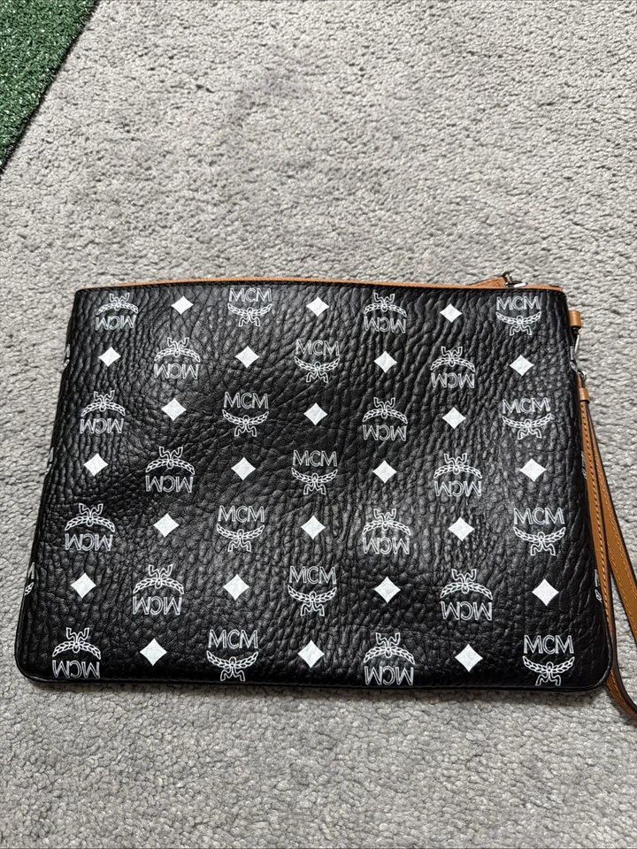 MCM Blanco Logo Negro Bolsa Bolso sin asas Cartera Muñequera Edición Limitada + Bolsa para el Polvo Foto 3 de 4