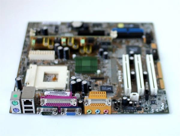 Motherboard, asus, a7v-vm, skt 462, 3x pci, a/v/l/2usb/p/g, mini atx - Image 2 of 3