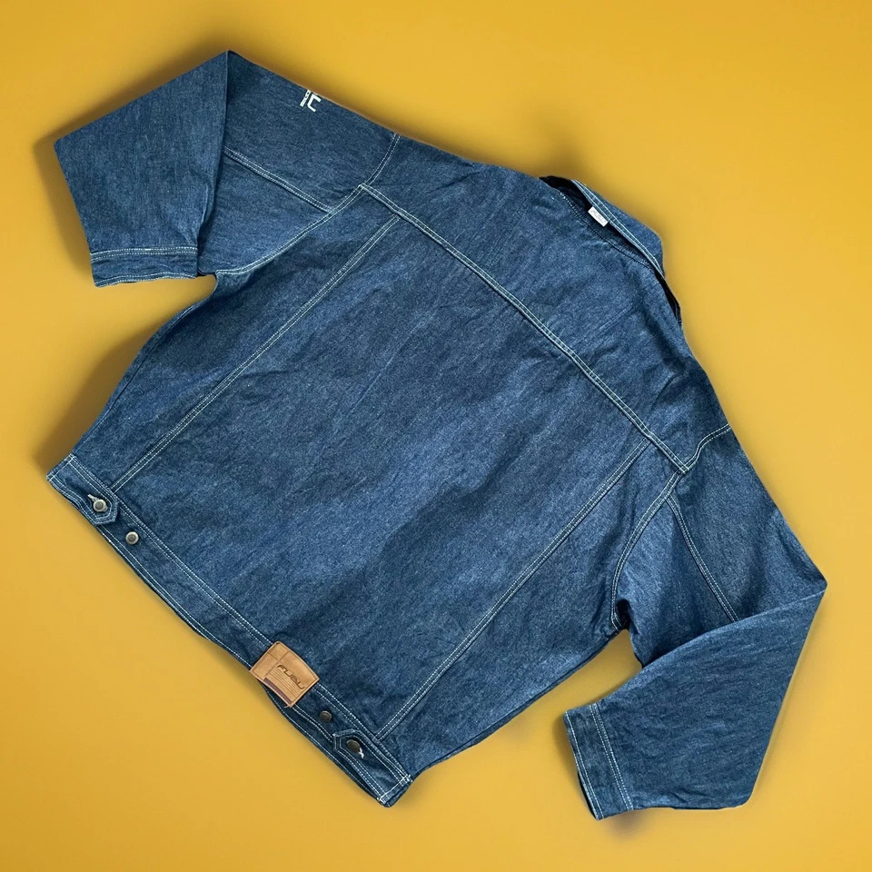 VTG FUBU Jean Jacket Men Sz 2XL Blue Denim Hip Hop Streetwear Spell Out Y2K 90s - Image 4 of 4