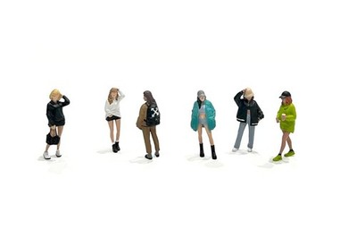 Metro Girls 6 pc. Figure Set - American Diorama AD-2408MJ - 1/64 Scale Figurine