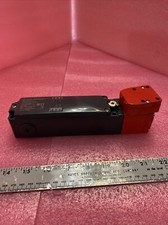 Leuze Electronic Safety Locking Device  L300-...
