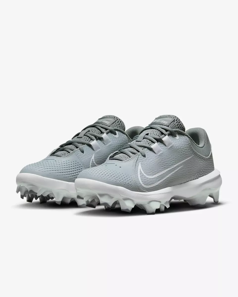 Best molded deals softball cleats