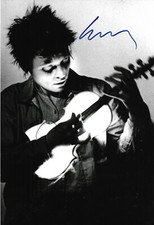 Laurie Anderson autograph signed 20x30 cm picture B/W