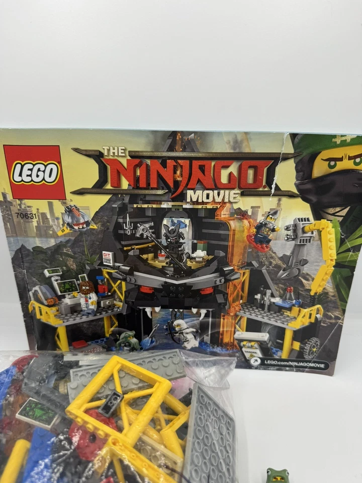 LEGO Ninjago 70631 Garmadon's Volcano Lair, photo 4 of 5
