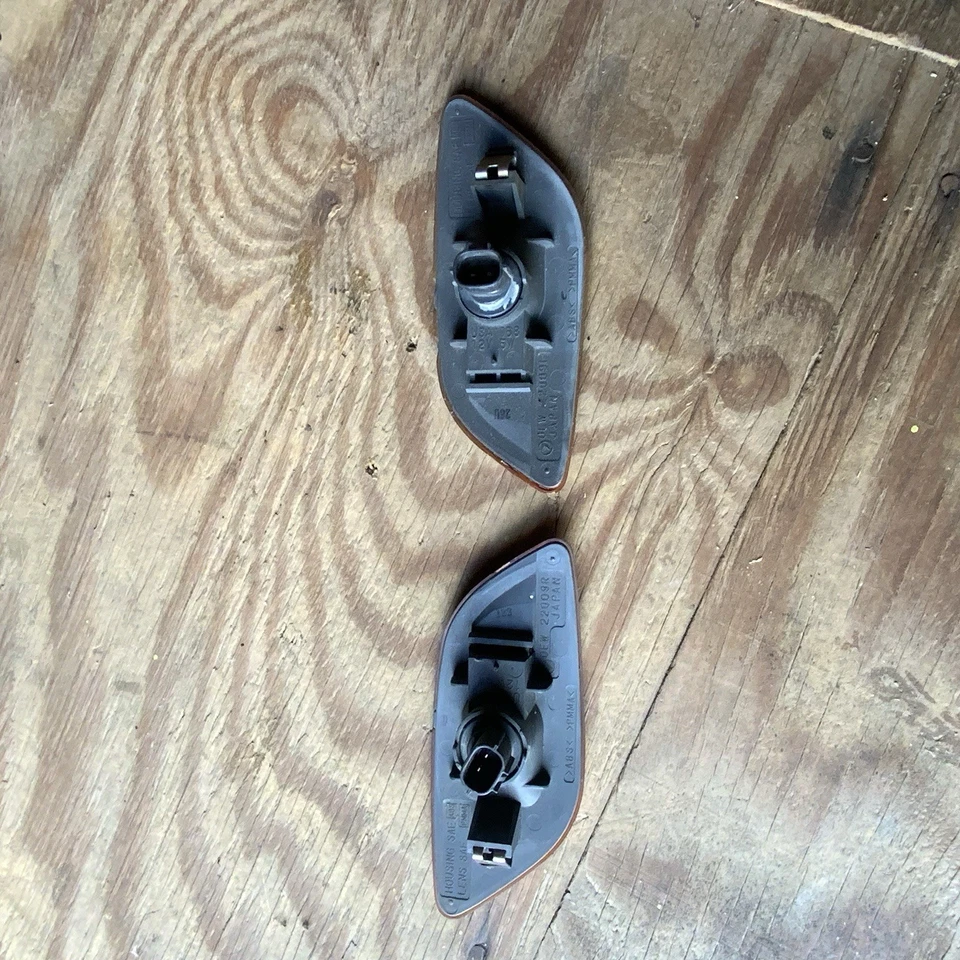 Par ámbar de luces de señalización laterales para guardabarros OEM 2002-2003 Subaru Impreza WRX RS GD Foto 2 de 3