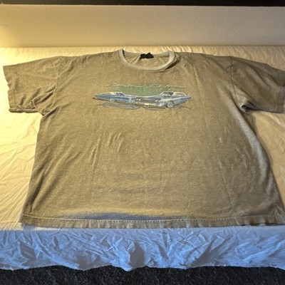 No Boundaries Cars Graphic Print Gray Short Sleeve Crew Neck T-Shirt Men's 2XL. 