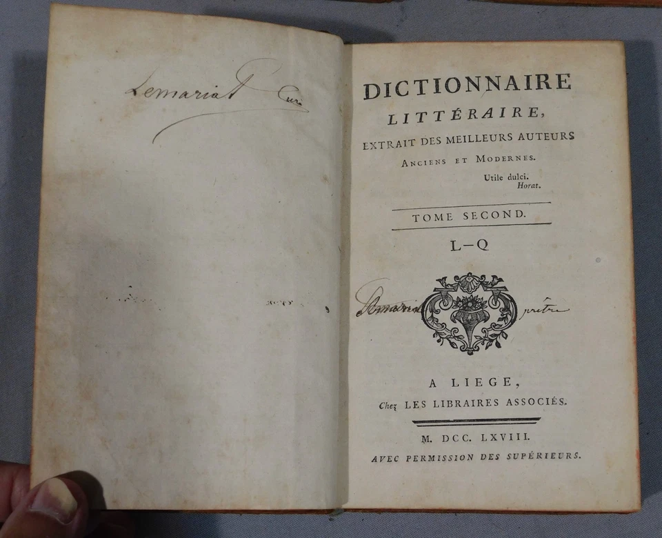 Rare Antique book set complete 1768 Dictionnaire Litteraire 3 volume leather - Image 3 of 4