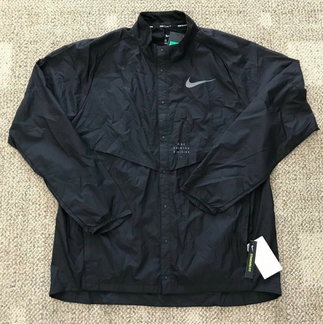 nike lightweight running jacket