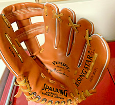 SPALDING BASEBALL GLOVE - 42 865 - PLAYER SERIES DWIGHT GOODEN SIGNATURE