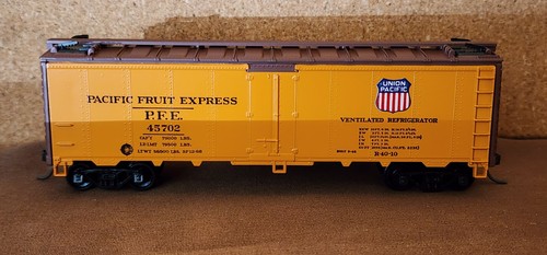 Refrigerador de hielo Pacific Fruit Express RR 40' Kadee 45702 Athearn caja azul construido HO | Zustand: Used