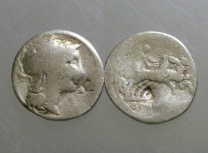 JUNIA 1 SILVER DENARIUS________Roman Republic________GALLOPING DIOSCURI