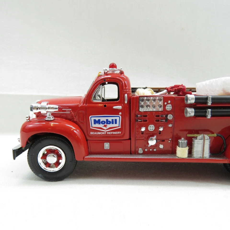 1998 First Gear Mack 1960 B-Model Pumper Mobile Beaumont Refinery 19-2265 - Image 3 of 4