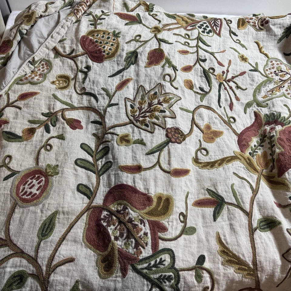 Williams Sonoma Full/Queen Duvet Cover Shams Floral Embroidered Crewel Linen - Image 4 of 4