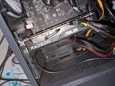 PC, Bildschirm, Maus, Tastatur,  Kabel.