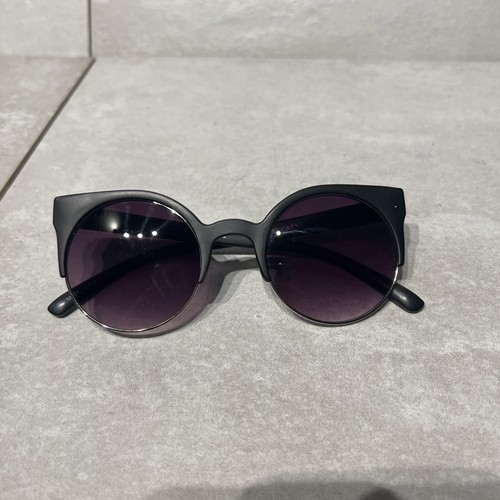 Quay Eyeware Australia Sunglasses Frames 1499 CAT3. Pre Owned (69)