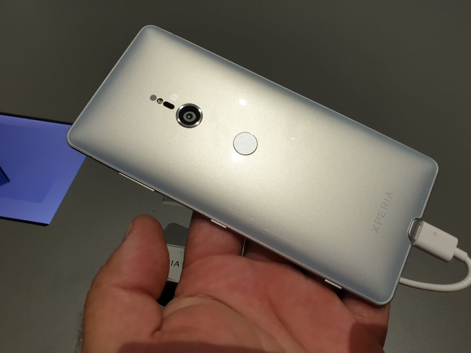 SONY XPERIA XZ3 H8416 H9436 H9493 1316-4763 Coperchio Batteria Cover Nero EUR 73,95 - IT - Foto 3