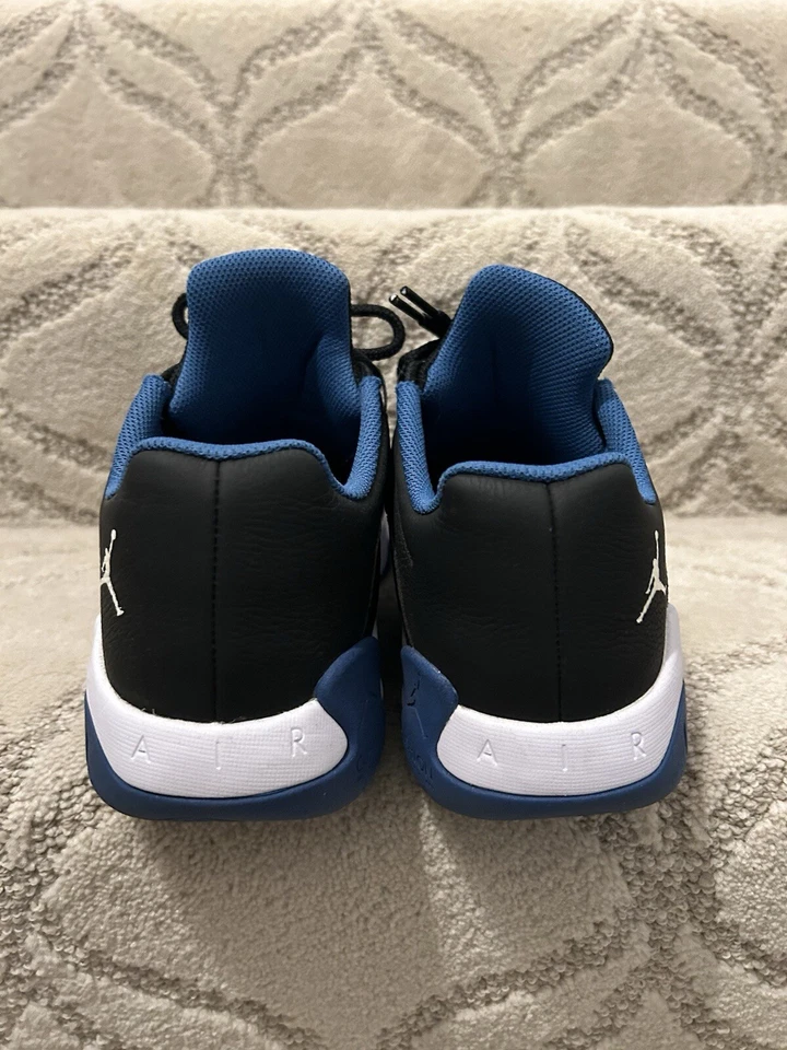 Jordan 11 CMFT Low Black/Marina Blue Size 10 - Image 2 of 4